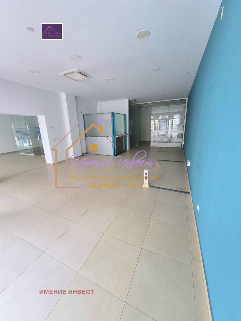 Под наем МАГАЗИН, град Русе, Център • 2200 € / 4302.83 лв. • 81356183 1 — Holmes.bg Под наем МАГАЗИН, град Русе, Център • 2200 € / 4302.83 лв. • 81356183 1