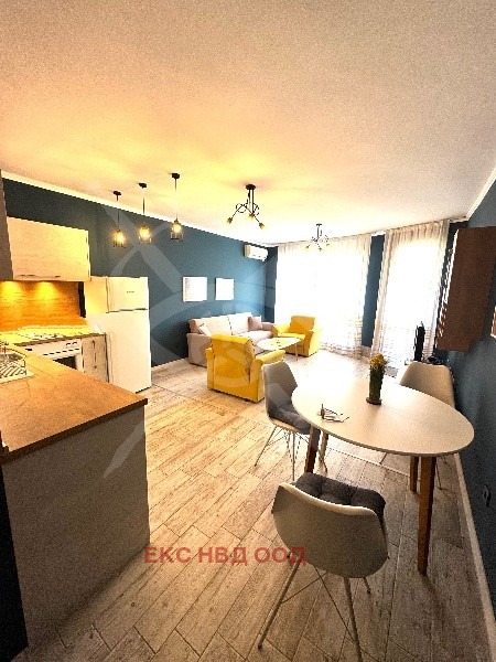 Под наем 2-СТАЕН, град Пловдив, Каменица 1 • 550 € / 1075.71 лв. • 50500043 1 — Holmes.bg Под наем 2-СТАЕН, град Пловдив, Каменица 1 • 550 € / 1075.71 лв. • 50500043 1