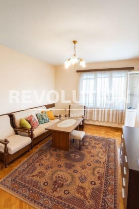 Обява Дава под наем 3-СТАЕН,град Варна, Погреби