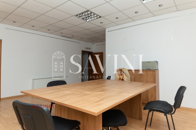 Под наем ОФИС, град Пловдив, Каменица 2 • 850 € • 67343591 1 — Holmes.bg Под наем ОФИС, град Пловдив, Каменица 2 • 850 € • 67343591 1