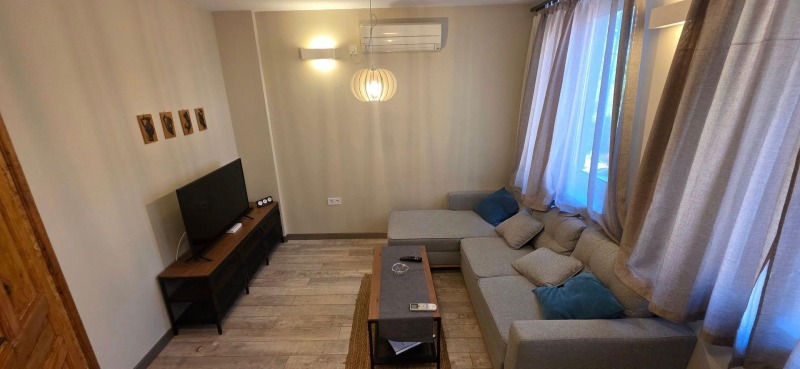Под наем ЕТАЖ ОТ КЪЩА, град Пловдив, Център • 950 лв. / 485.73 € • 43617907 1 — Holmes.bg Под наем ЕТАЖ ОТ КЪЩА, град Пловдив, Център • 950 лв. / 485.73 € • 43617907 1