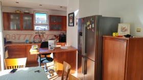 Обява Дава под наем 3-СТАЕН,град Варна, Център