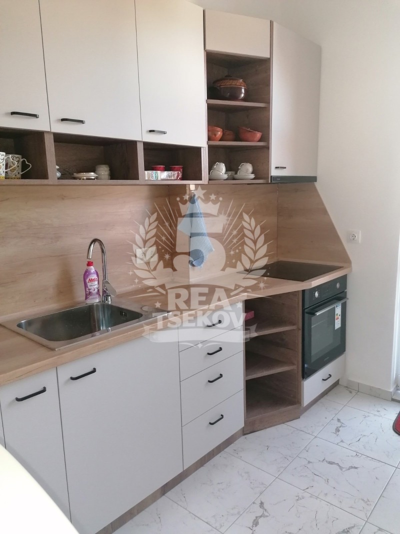 Под наем 3-СТАЕН, град София, Център • 748 € / 1462.96 лв. • 12901230 1 — Holmes.bg Под наем 3-СТАЕН, град София, Център • 748 € / 1462.96 лв. • 12901230 1