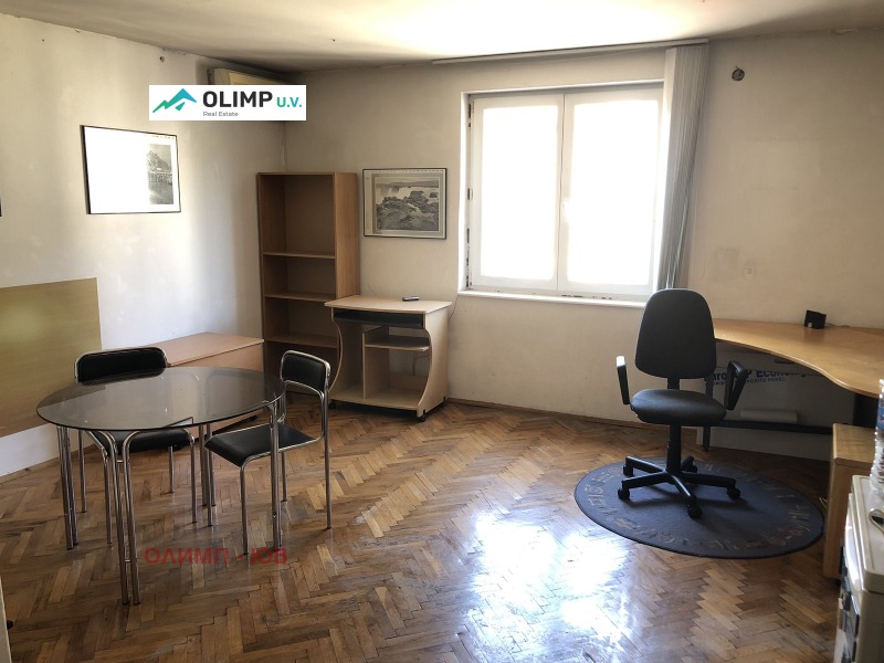 Под наем ОФИС, град София, Център • 300 € / 586.75 лв. • 59973359 1 — Holmes.bg Под наем ОФИС, град София, Център • 300 € / 586.75 лв. • 59973359 1