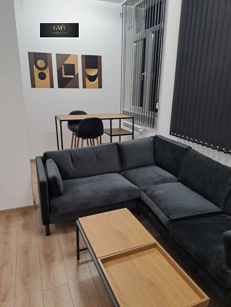 Под наем 3-СТАЕН, град Плевен, Идеален център • 550 € / 1075.71 лв. • 48528888 1 — Holmes.bg Под наем 3-СТАЕН, град Плевен, Идеален център • 550 € / 1075.71 лв. • 48528888 1