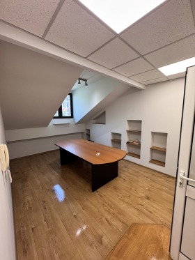 ОФИС, 30 m2 - Holmes.bg ОФИС, 30 m2