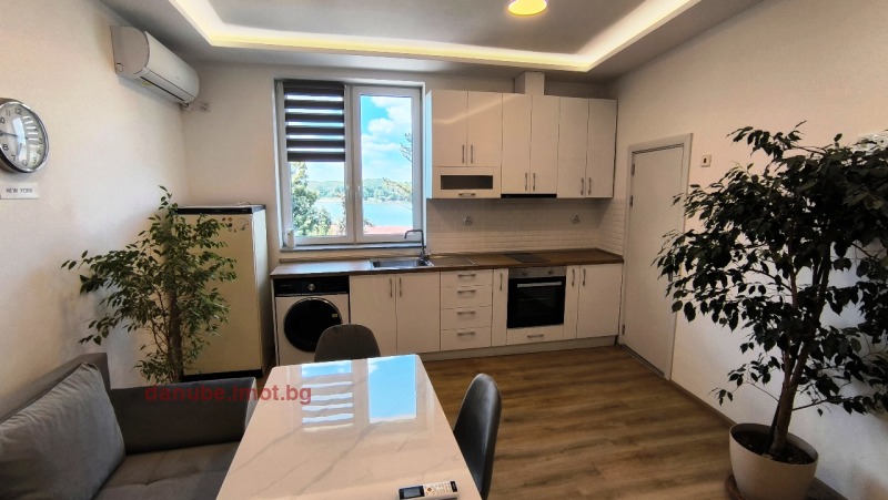 Под наем 3-СТАЕН, град Русе, Център • 500 € • 81198777 1 — Holmes.bg Под наем 3-СТАЕН, град Русе, Център • 500 € • 81198777 1