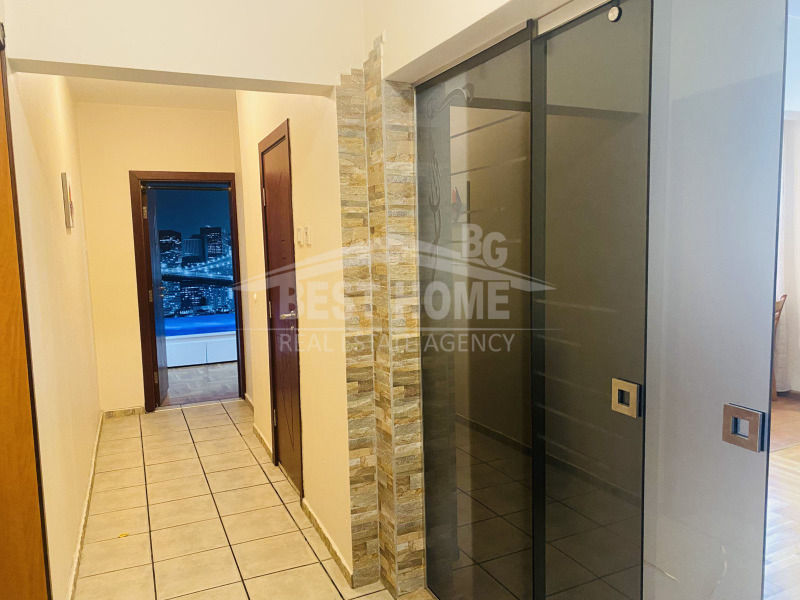 Под наем 3-СТАЕН, град Варна, Централна поща • 800 € • 76204946 1 — Holmes.bg Под наем 3-СТАЕН, град Варна, Централна поща • 800 € • 76204946 1