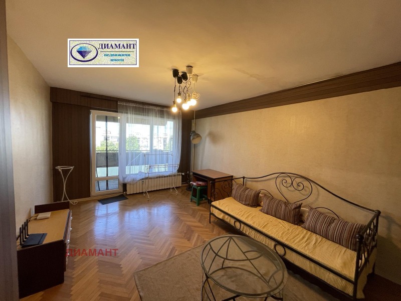 Под наем 3-СТАЕН, град Русе, Възраждане • 430 € • 79772548 1 — Holmes.bg Под наем 3-СТАЕН, град Русе, Възраждане • 430 € • 79772548 1