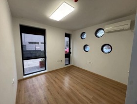 ОФИС, 20 m2 - Holmes.bg ОФИС, 20 m2