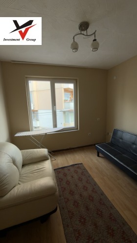 Обява Дава под наем 3-СТАЕН,град Перник, Център