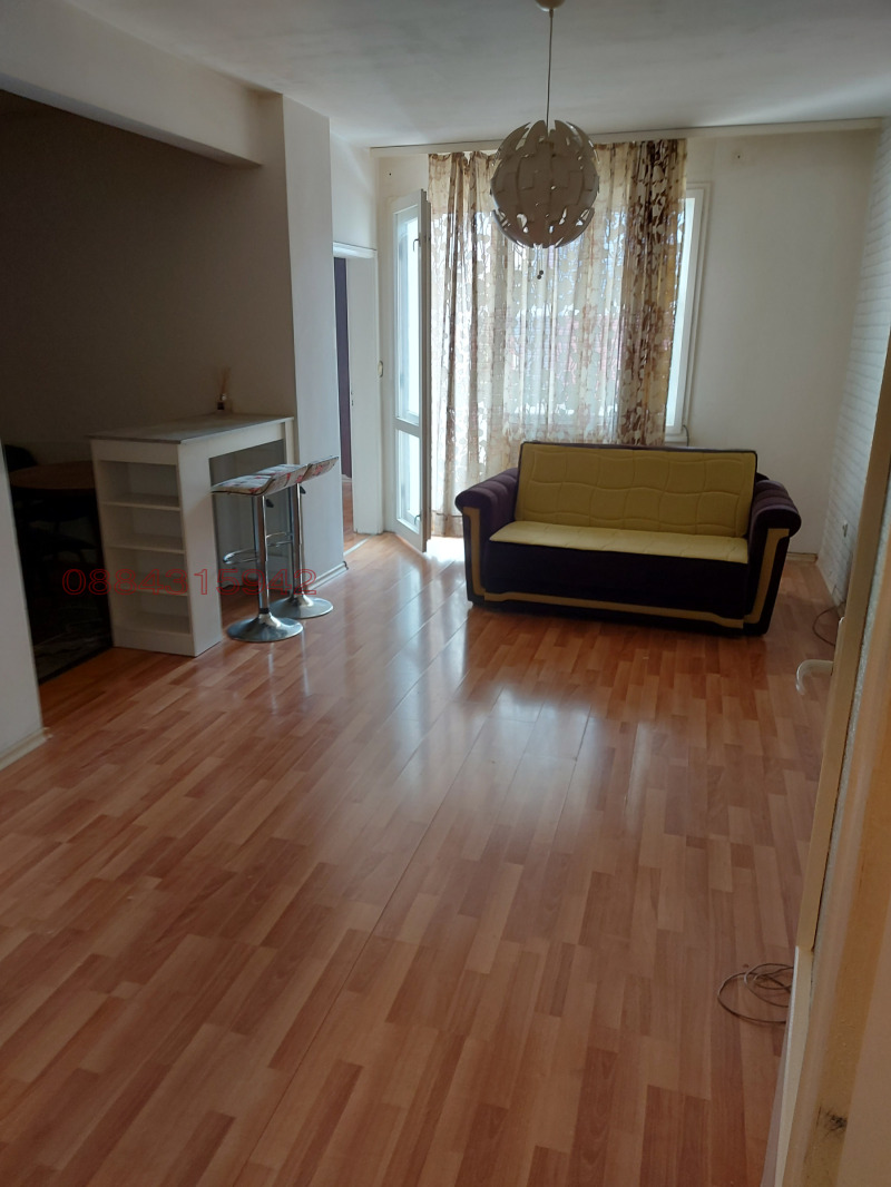 Под наем 2-СТАЕН, град София, Белите брези • 600 € / 1173.50 лв. • 84866845 1 — Holmes.bg Под наем 2-СТАЕН, град София, Белите брези • 600 € / 1173.50 лв. • 84866845 1