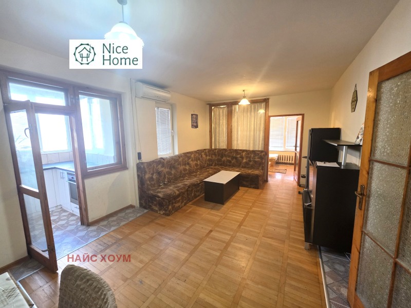 Под наем 3-СТАЕН, град София, Младост 4 • 650 € / 1271.29 лв. • 54328102 1 — Holmes.bg Под наем 3-СТАЕН, град София, Младост 4 • 650 € / 1271.29 лв. • 54328102 1