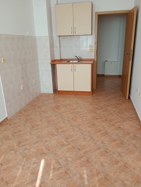 3-СТАЕН, 70 m2 - Holmes.bg 3-СТАЕН, 70 m2