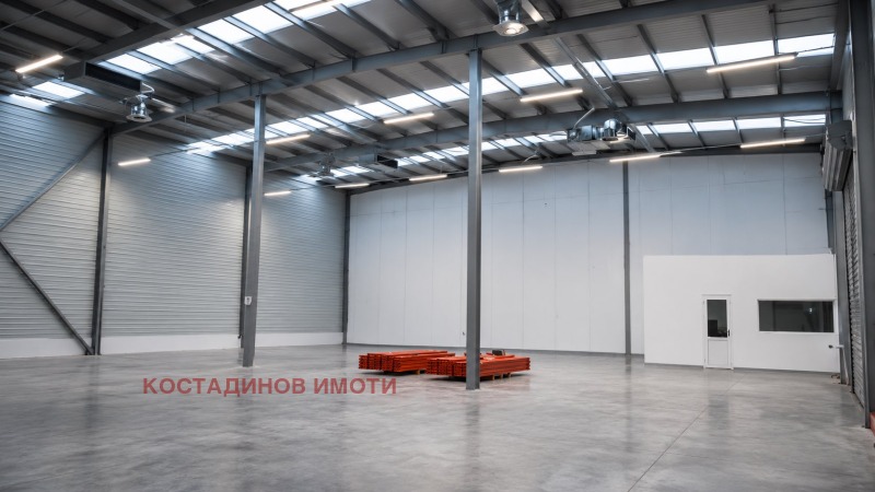 Под наем СКЛАД, град Пловдив, Индустриална зона - Юг • 1600 € / 3129.33 лв. • 62657386 1 — Holmes.bg Под наем СКЛАД, град Пловдив, Индустриална зона - Юг • 1600 € / 3129.33 лв. • 62657386 1