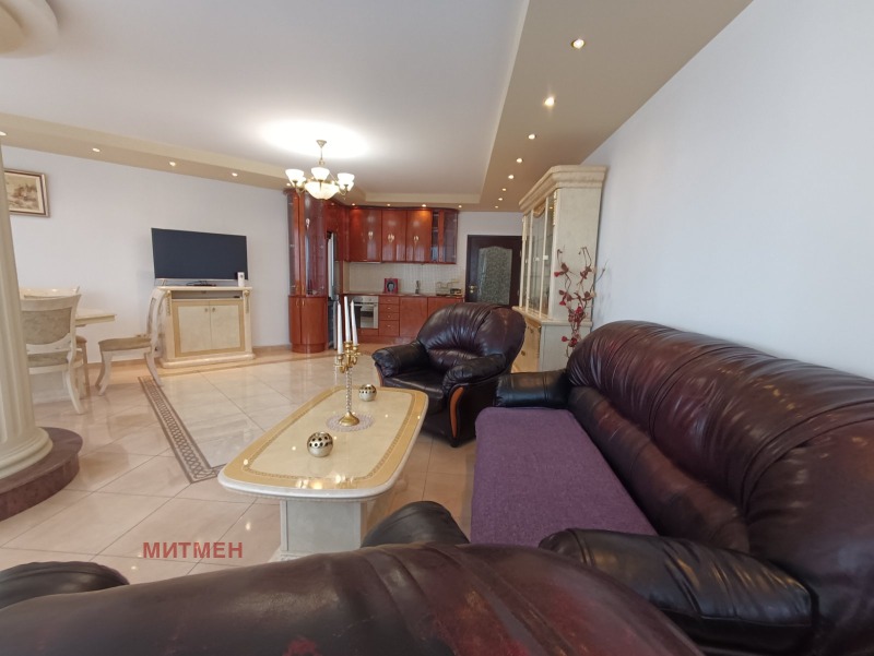 Под наем 3-СТАЕН, град София, Изток • 890 € / 1740.69 лв. • 53379481 1 — Holmes.bg Под наем 3-СТАЕН, град София, Изток • 890 € / 1740.69 лв. • 53379481 1