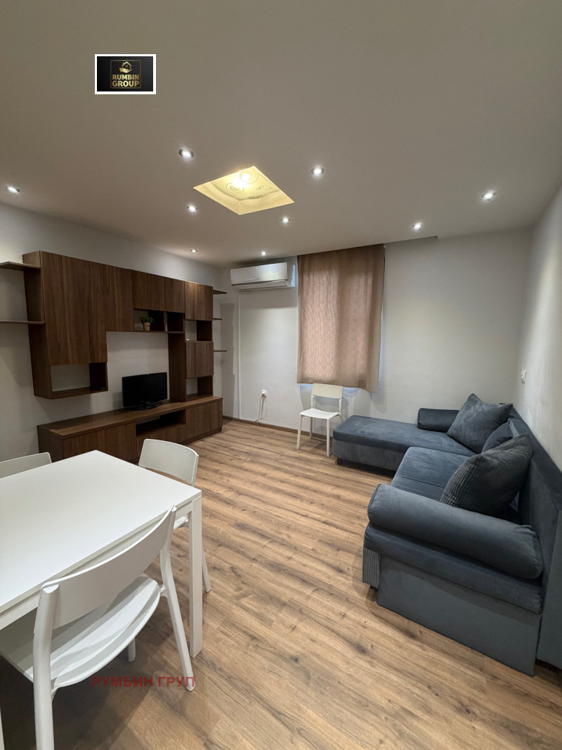 Под наем 2-СТАЕН, град София, Люлин 7 • 500 € / 977.91 лв. • 42569408 1 — Holmes.bg Под наем 2-СТАЕН, град София, Люлин 7 • 500 € / 977.91 лв. • 42569408 1