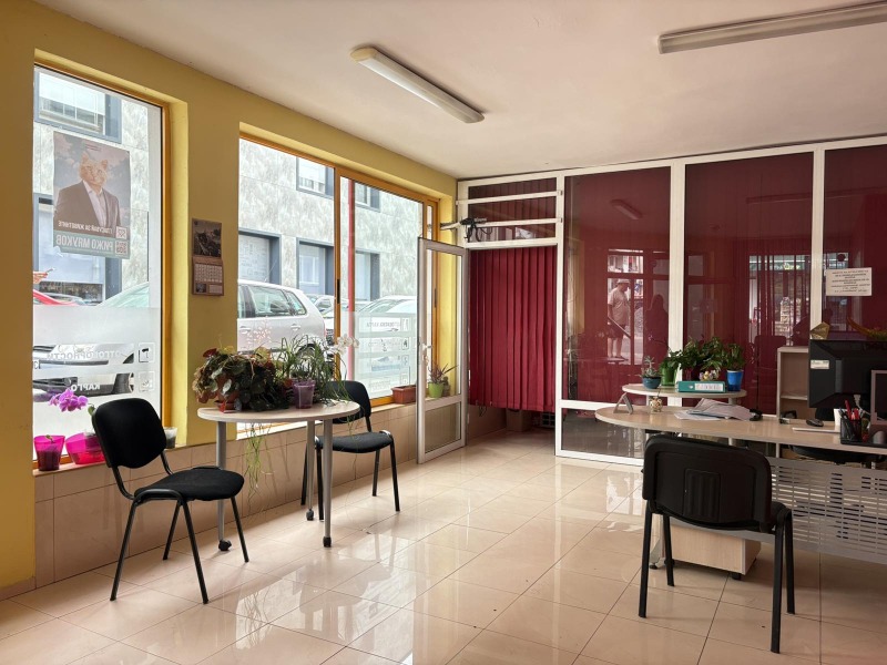 Под наем ОФИС, град Бургас, Център • 450 € / 880.12 лв. • 30036539 1 — Holmes.bg Под наем ОФИС, град Бургас, Център • 450 € / 880.12 лв. • 30036539 1