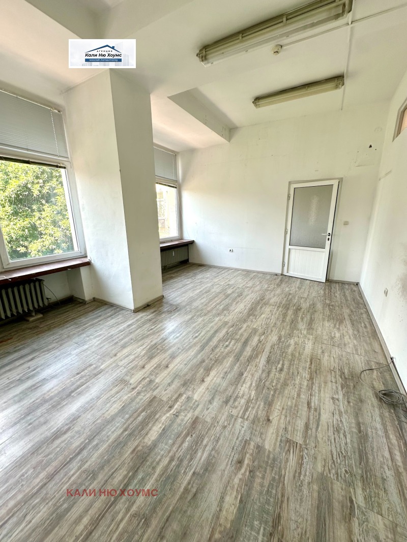 Под наем ОФИС, град София, Бъкстон • 480 € / 938.80 лв. • 58288712 1 — Holmes.bg Под наем ОФИС, град София, Бъкстон • 480 € / 938.80 лв. • 58288712 1
