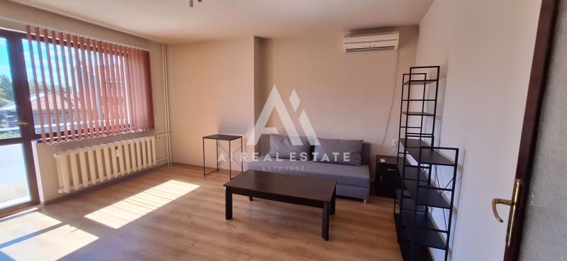 Под наем 3-СТАЕН, град Плевен, Широк център • 450 € • 12145590 1 — Holmes.bg Под наем 3-СТАЕН, град Плевен, Широк център • 450 € • 12145590 1