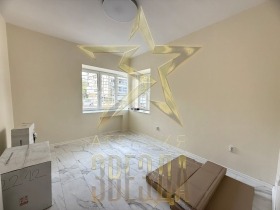 ОФИС, 25 m2 - Holmes.bg ОФИС, 25 m2