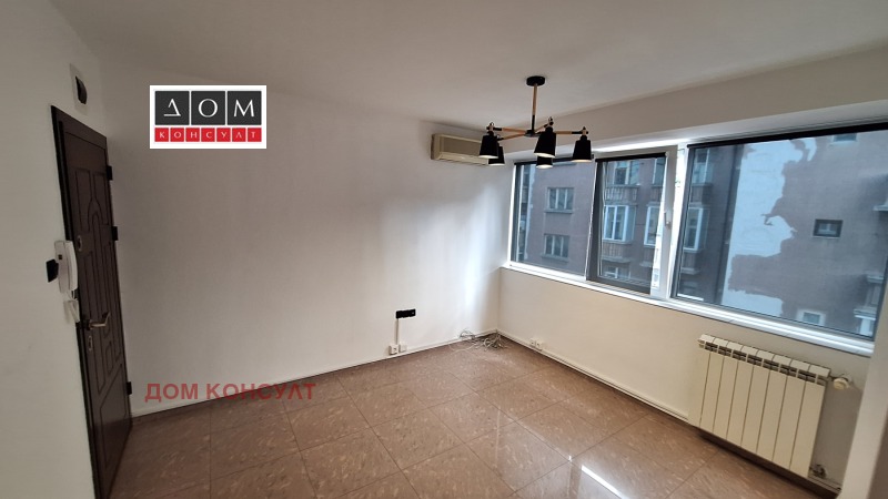 Под наем ОФИС, град София, Зона Б-5 • 700 € • 82866206 1 — Holmes.bg Под наем ОФИС, град София, Зона Б-5 • 700 € • 82866206 1
