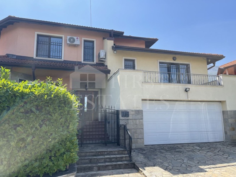 Под наем КЪЩА, град София, Драгалевци • 3700 € / 7236.57 лв. • 61777034 1 — Holmes.bg Под наем КЪЩА, град София, Драгалевци • 3700 € / 7236.57 лв. • 61777034 1