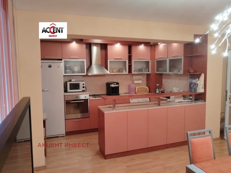 Под наем 3-СТАЕН, град Варна, Център • 700 € • 32749432 1 — Holmes.bg Под наем 3-СТАЕН, град Варна, Център • 700 € • 32749432 1