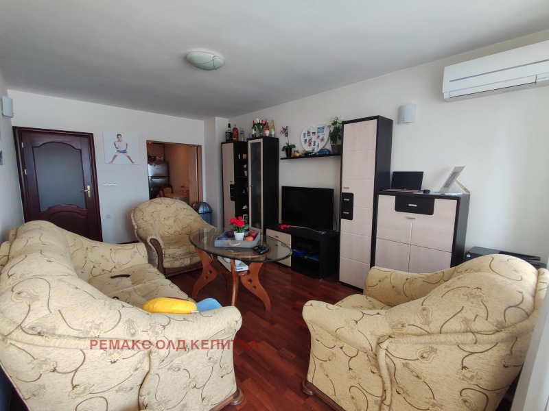 Под наем 3-СТАЕН, град Велико Търново, Колю Фичето • 750 лв. / 383.47 € • 47995902 1 — Holmes.bg Под наем 3-СТАЕН, град Велико Търново, Колю Фичето • 750 лв. / 383.47 € • 47995902 1