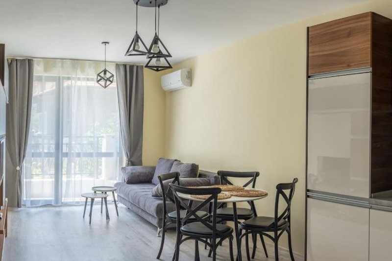 Под наем 2-СТАЕН, град Варна, Център • 690 € / 1349.52 лв. • 88538951 1 — Holmes.bg Под наем 2-СТАЕН, град Варна, Център • 690 € / 1349.52 лв. • 88538951 1