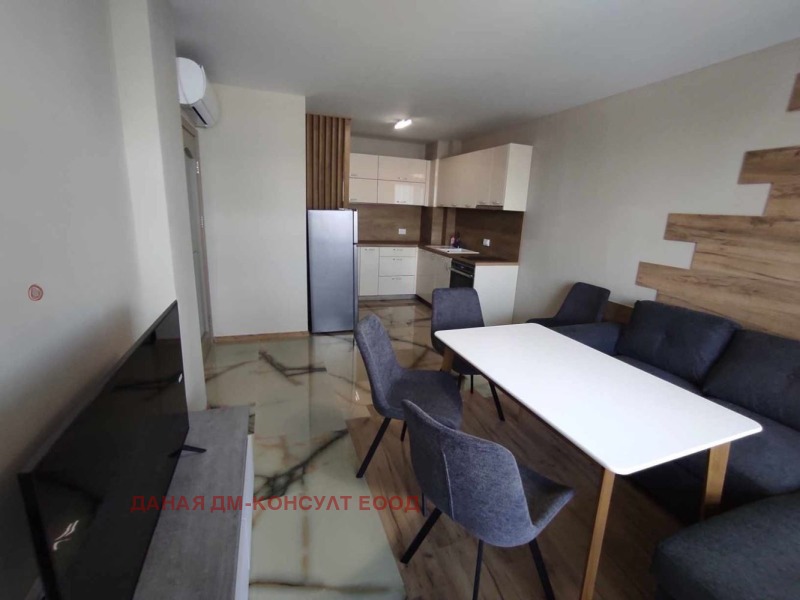Под наем 2-СТАЕН, град Шумен, Болницата • 400 € / 782.33 лв. • 22381828 1 — Holmes.bg Под наем 2-СТАЕН, град Шумен, Болницата • 400 € / 782.33 лв. • 22381828 1