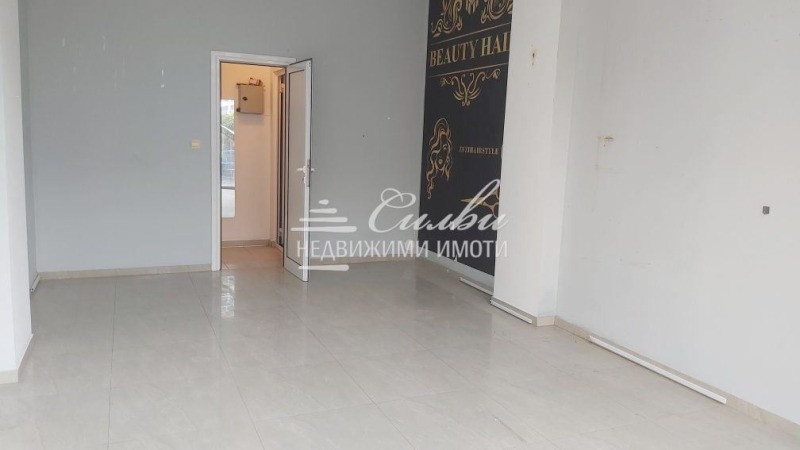 Под наем МАГАЗИН, град Шумен, Център • 250 € / 488.96 лв. • 44331361 1 — Holmes.bg Под наем МАГАЗИН, град Шумен, Център • 250 € / 488.96 лв. • 44331361 1