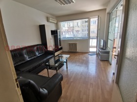 Обява Дава под наем 2-СТАЕН,град Велико Търново, Център