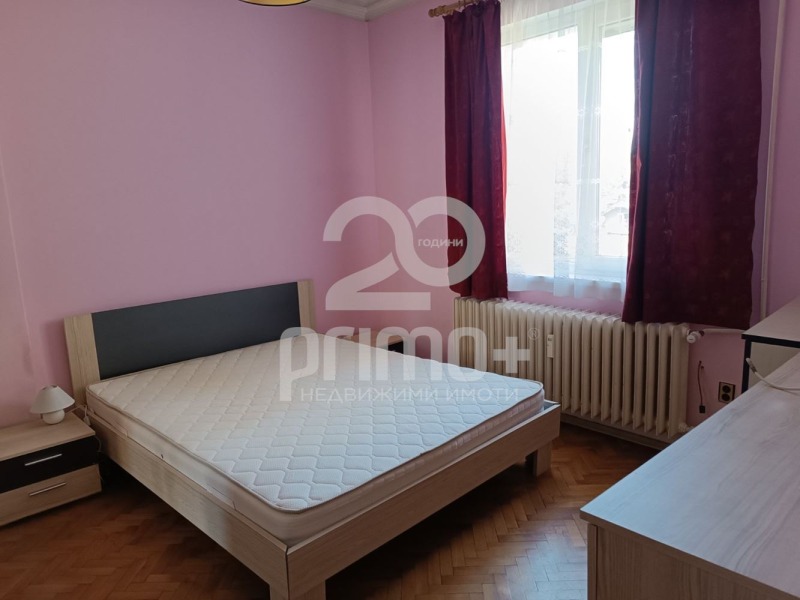 Под наем 3-СТАЕН, град София, Център • 600 € / 1173.50 лв. • 58783948 1 — Holmes.bg Под наем 3-СТАЕН, град София, Център • 600 € / 1173.50 лв. • 58783948 1