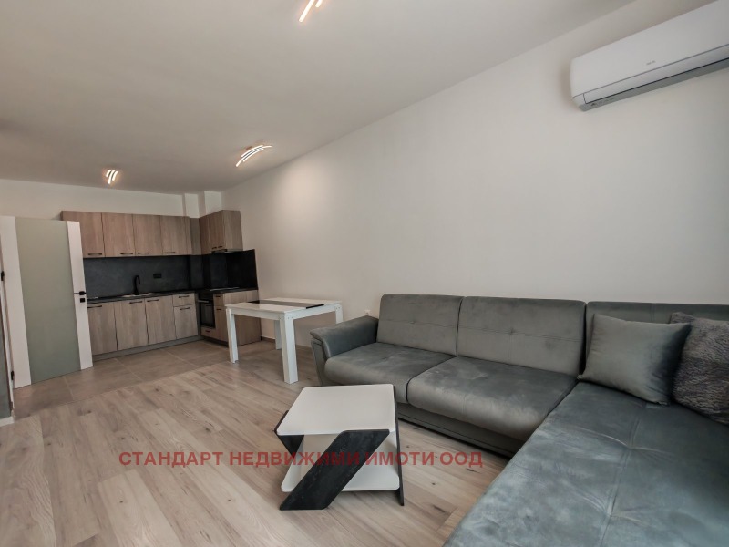 Под наем 2-СТАЕН, град Пловдив, Тракия • 550 € / 1075.71 лв. • 43511514 1 — Holmes.bg Под наем 2-СТАЕН, град Пловдив, Тракия • 550 € / 1075.71 лв. • 43511514 1