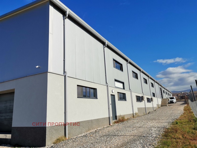 Под наем СКЛАД, град Благоевград, Ален мак • 3600 € / 7040.99 лв. • 35651474 1 — Holmes.bg Под наем СКЛАД, град Благоевград, Ален мак • 3600 € / 7040.99 лв. • 35651474 1