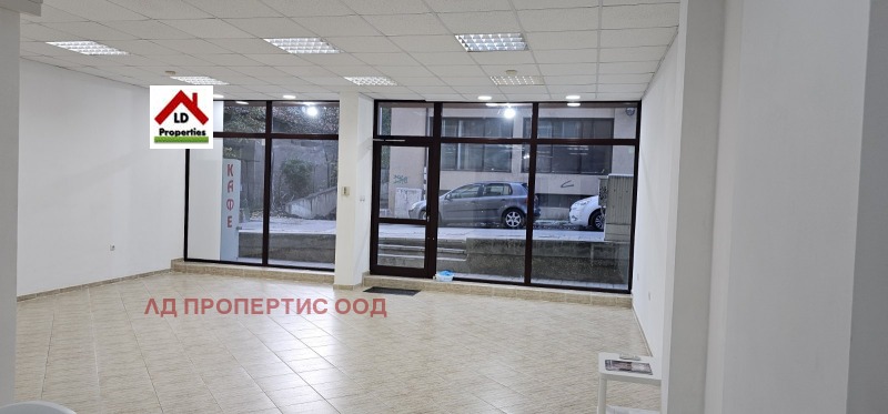 Под наем ОФИС, град Варна, Левски 1 • 2000 € / 3911.66 лв. • 93594279 1 — Holmes.bg Под наем ОФИС, град Варна, Левски 1 • 2000 € / 3911.66 лв. • 93594279 1