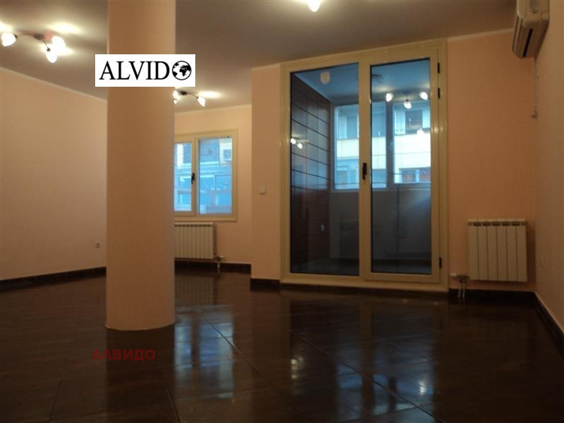 Под наем ОФИС, град София, Център • 500 € / 977.91 лв. • 52833237 1 — Holmes.bg Под наем ОФИС, град София, Център • 500 € / 977.91 лв. • 52833237 1