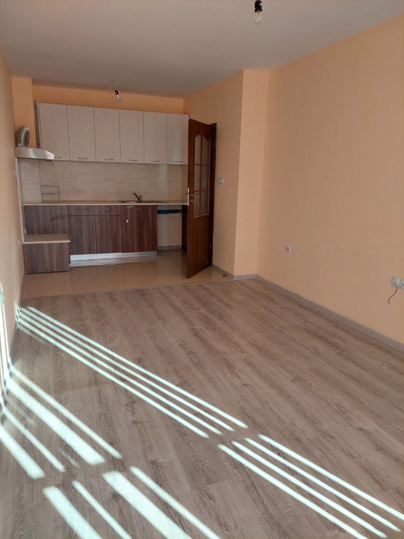 Под наем 2-СТАЕН, град Пловдив, Кючук Париж • 300 € / 586.75 лв. • 31628096 1 — Holmes.bg Под наем 2-СТАЕН, град Пловдив, Кючук Париж • 300 € / 586.75 лв. • 31628096 1
