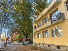 Продава 2-стаен