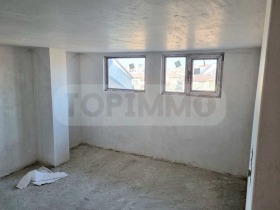 2 bedroom Kolhozen pazar, Varna 11