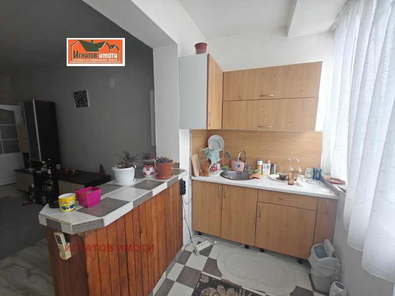 Продава 3-СТАЕН, гр. Пазарджик, Младост, снимка 2 - Апартаменти - 53349894