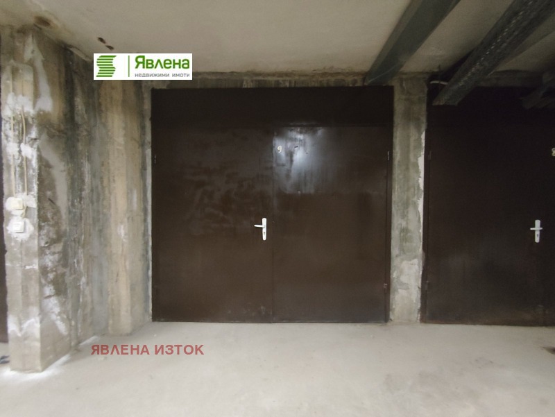 Na sprzedaż  Garaż Sofia , Zona B-19 , 20 mkw | 83831476 - obraz [3]