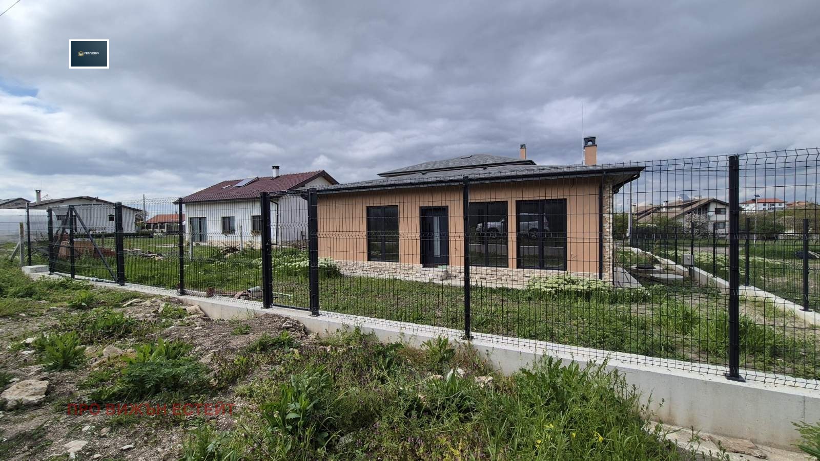 Продава КЪЩА, с. Яребична, област Варна