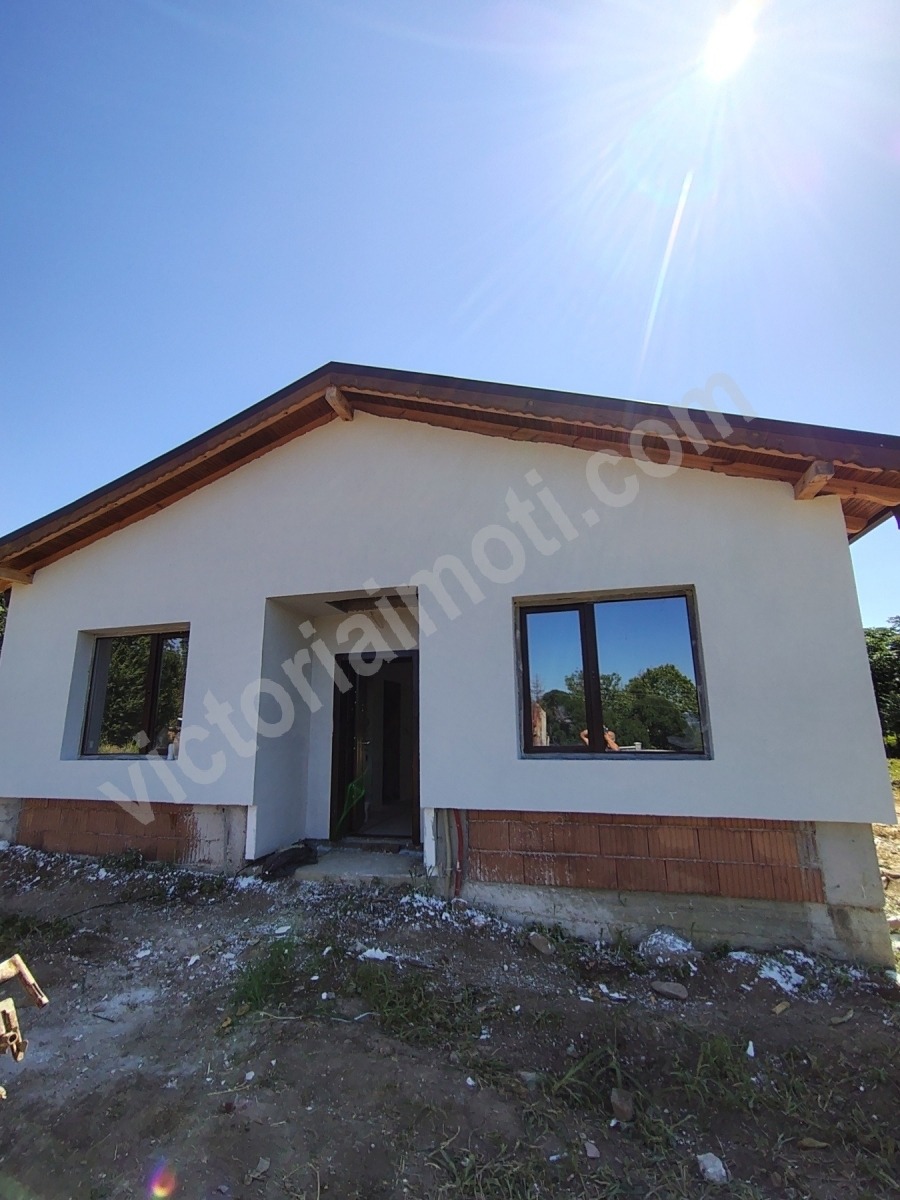 Продава КЪЩА, с. Добри дял, област Велико Търново
