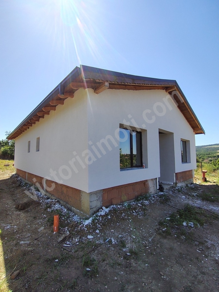 Продава КЪЩА, с. Добри дял, област Велико Търново, снимка 2 - Къщи - 55889264