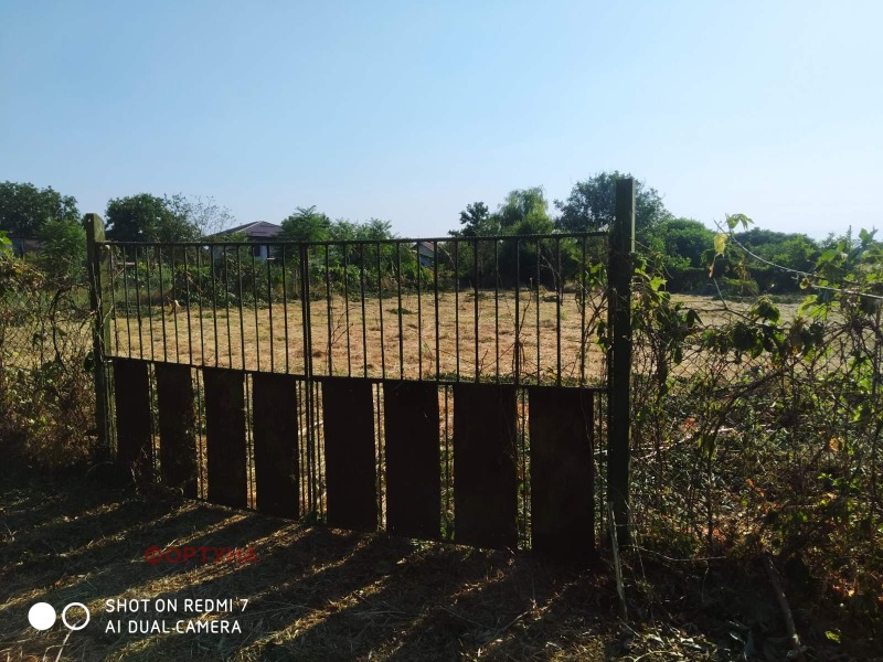 Продава ПАРЦЕЛ в област Русе, с. Щръклево - 1800 кв.м / 48 500 € » 94 857.76 лв., ФОРТУНА