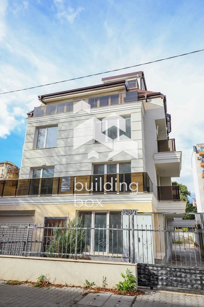 For Sale  2 bedroom Sofia , Tsentar , 97 sq.m | 70551813 - image [2]