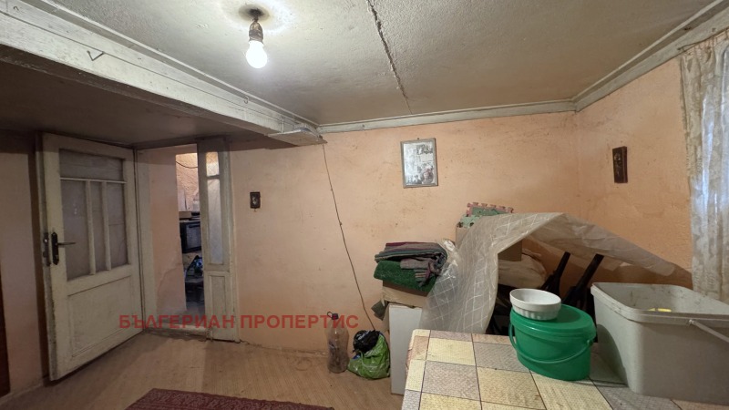 Продава КЪЩА, с. Черна гора, област Стара Загора, снимка 13 - Къщи - 49159961