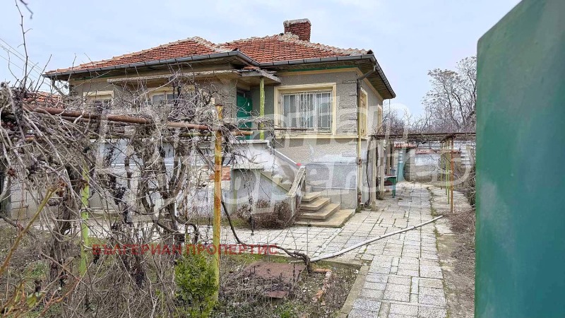 Продава КЪЩА, с. Черна гора, област Стара Загора, снимка 2 - Къщи - 49159961